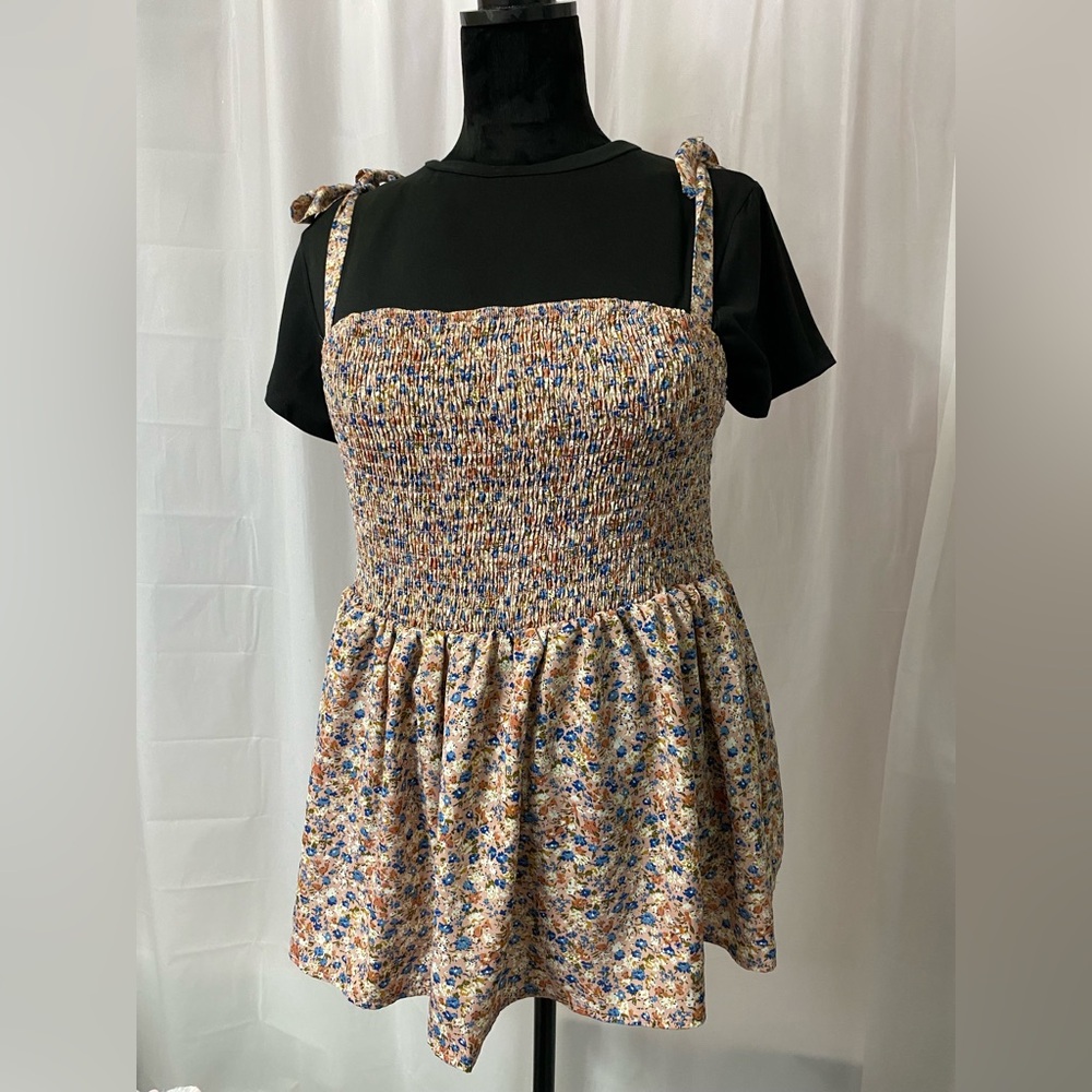 SHEIN Floral Smocked Top